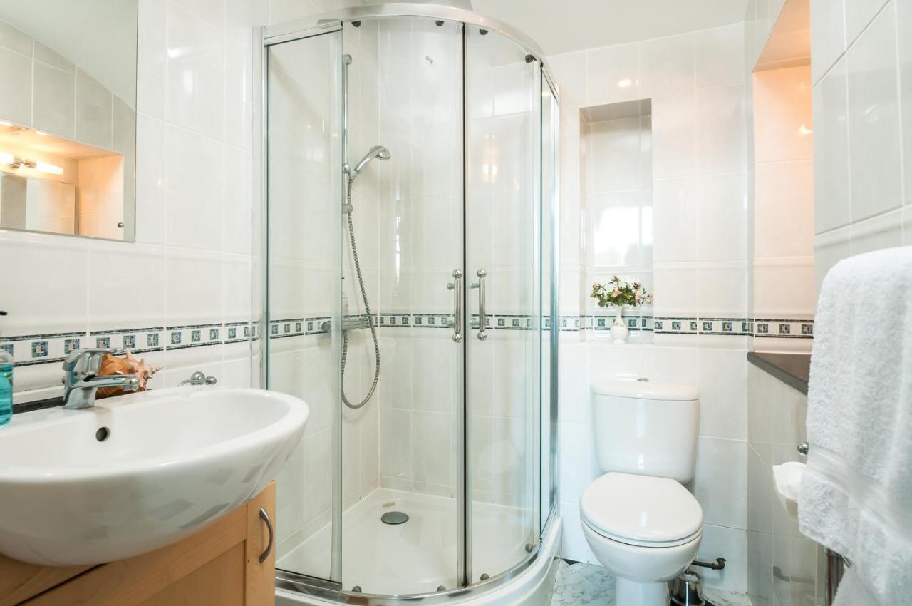 באת' 95 Sydney Place B&B חדר תמונה